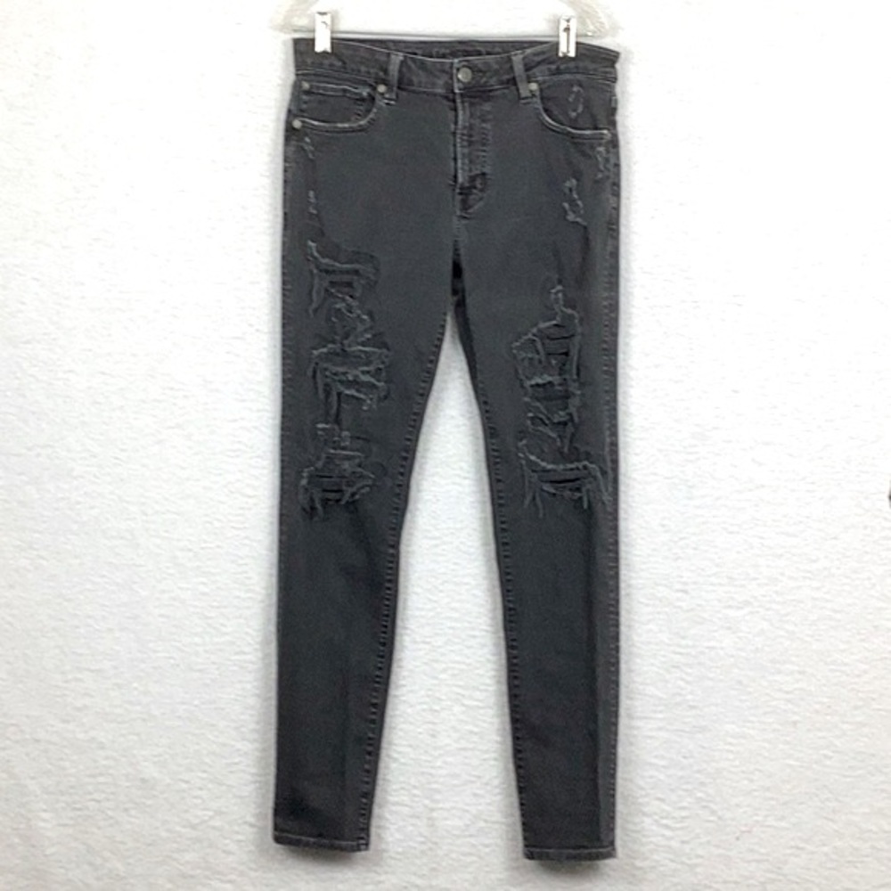 American Eagle Flex Distressed Skinny Jeans. Men’s size 32 x 32